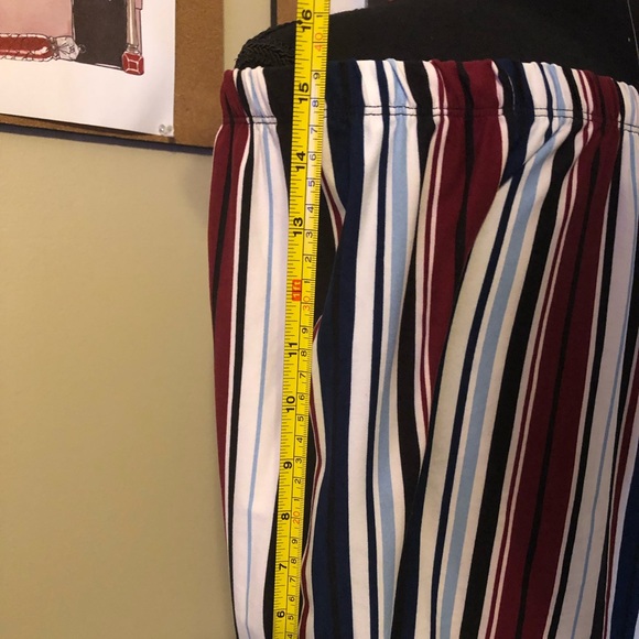 Cute off-shoulder blouse - Picture 5 of 8